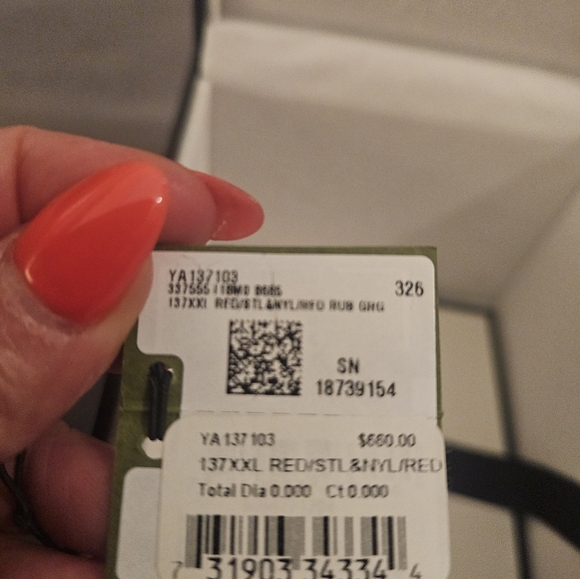 GUCCI Sync Stainless Steel & Rubber-Strap Watch. BRAND NEW - Picture 4 of 13